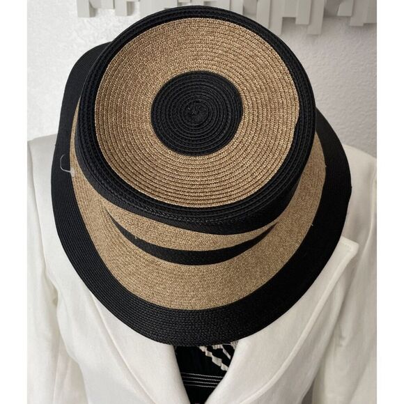 $240 New Eric Javits Women\'s Packable Stripe Bucket Straw Hat~ Black and Tan